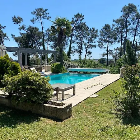 Magnifique Avec Piscine Et Vue Imprenable * Leojac