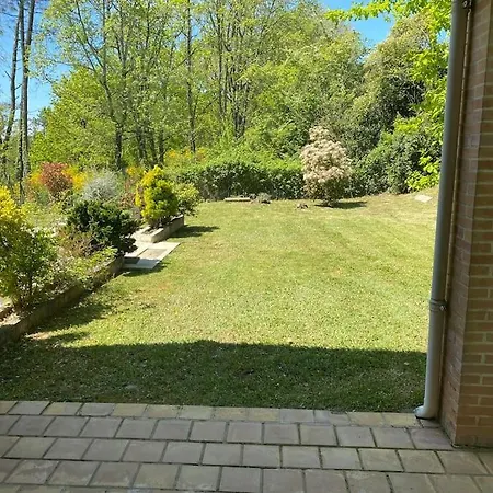 Hébergement de vacances Magnifique Avec Piscine Et Vue Imprenable