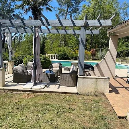 Magnifique Avec Piscine Et Vue Imprenable Hébergement de vacances